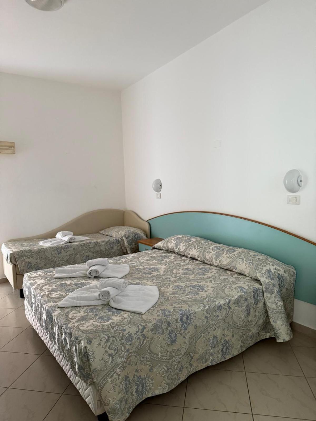 Hotel Spiaggia Villa Paola Bellaria-Igea Marina Exterior photo